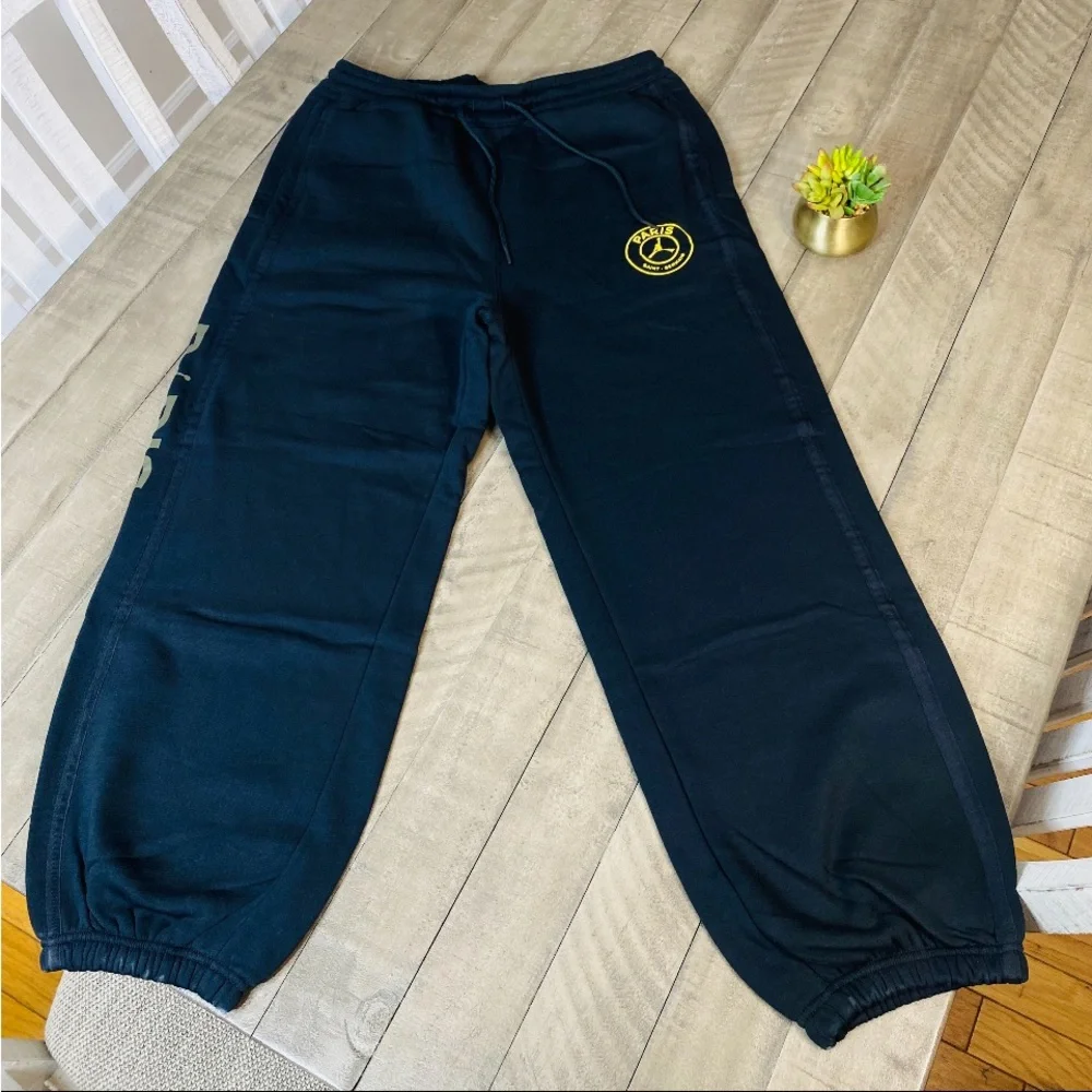 Nike Air Jordan‎ Paris Saint-Germain (PSG) Fleece Pants Men's Size Medium New